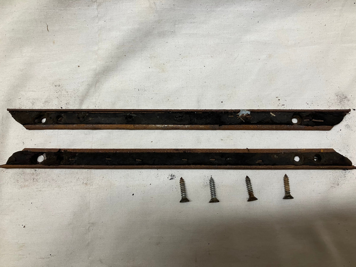 64 65 Chevelle sedan headliner tack strips on sail panel (Original) 19