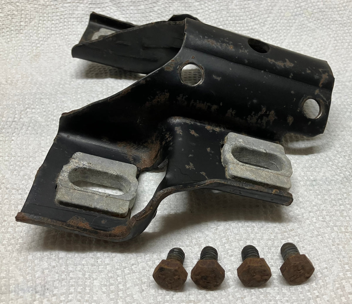 67 Impala Steering Column Support Bracket (Original) SS 1967 Sundellauto Specialties