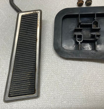 Load image into Gallery viewer, 69 70 71 GTO Gas Pedal Assembly w/ THM400 LeMans (Original) 1969 1970 1971