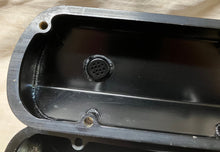 Load image into Gallery viewer, Holley Sniper Valve Covers Ford SB 4.3L 4.7L 5.0L 5.8L (Used) 1962-1985