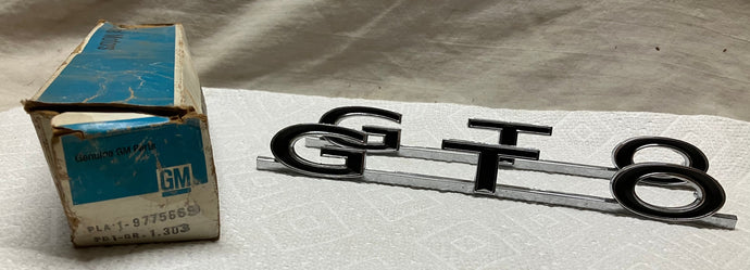 64 65 66 67 NOS GTO Quarter Panel Emblem Fender Emblem Pair 1964 1965 1966 1967