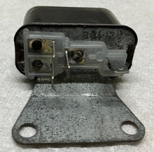 Load image into Gallery viewer, NOS 69 70 71 72 Camaro Air Conditioning Cut Out Relay 1115881 SS 1969 1970 1971 1972