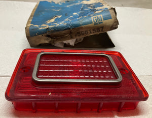 NOS 5961587 69 Impala Estate Wagon Lens Tail and Stop Light Inner 1969