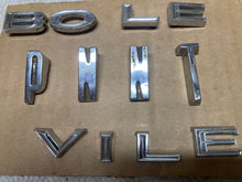 Load image into Gallery viewer, Pontiac Emblems group - Sundellauto Specialties