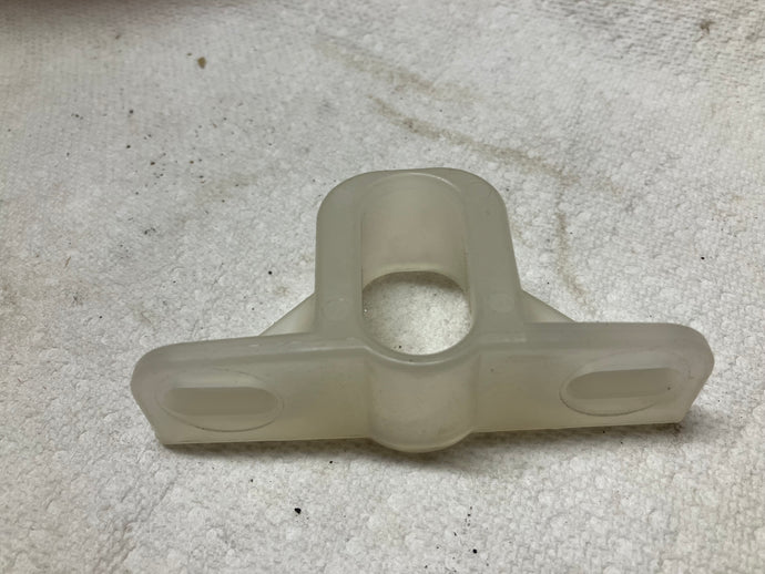 70 71 72  Chevelle 2 dr H.T. door glass guide