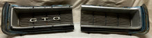 Load image into Gallery viewer, 68 GTO Grille 1968 right and left Original 1968