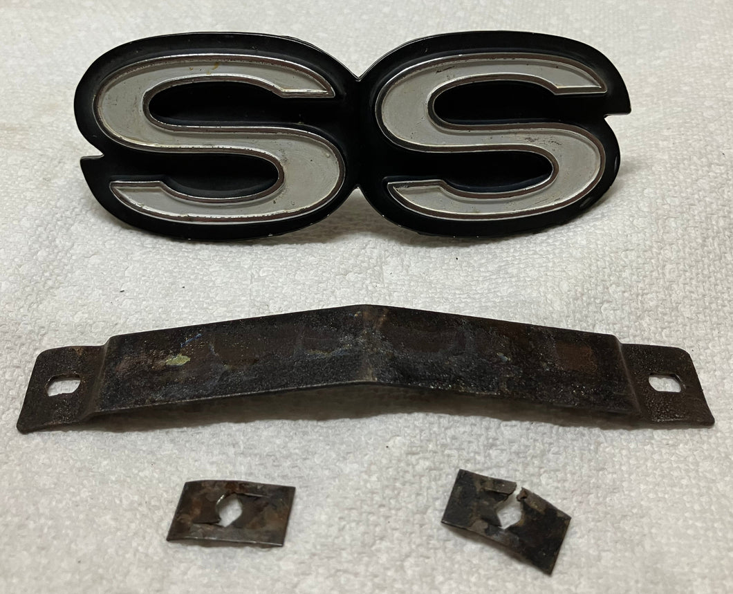 67 Camaro Grille Emblem SS 1967