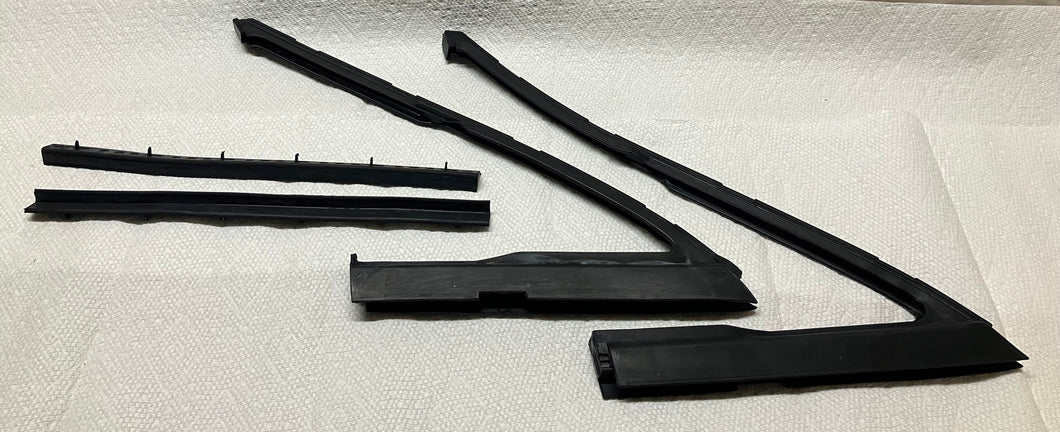 68 69 70 71 72 Chevelle 4 Door Sedan and Station Wagon Vent Window Weatherstrip 1968 1969 1970 1971 1972