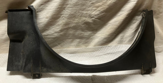 82 83 84 85 Camaro Lower Fan Shroud 14019112 1982 1983 1984 1985