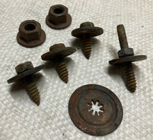 Load image into Gallery viewer, 78 79 80 81 82 83 84 85 86 87 88 G Body steer column installation hardware Original