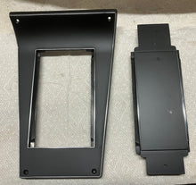 Load image into Gallery viewer, 70 71 72 Camaro Console Shift Plate with Auto Trans SS 1970 1971 1972