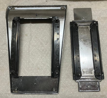 Load image into Gallery viewer, 70 71 72 Camaro Console Shift Plate with Auto Trans SS 1970 1971 1972