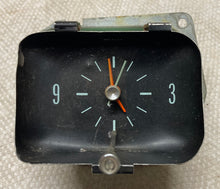 Load image into Gallery viewer, 66 67 Chevelle El Camino Clock standard dash Original - Sundellauto Specialties