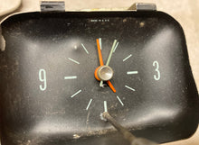 Load image into Gallery viewer, 66 67 Chevelle El Camino Clock standard dash Original - Sundellauto Specialties