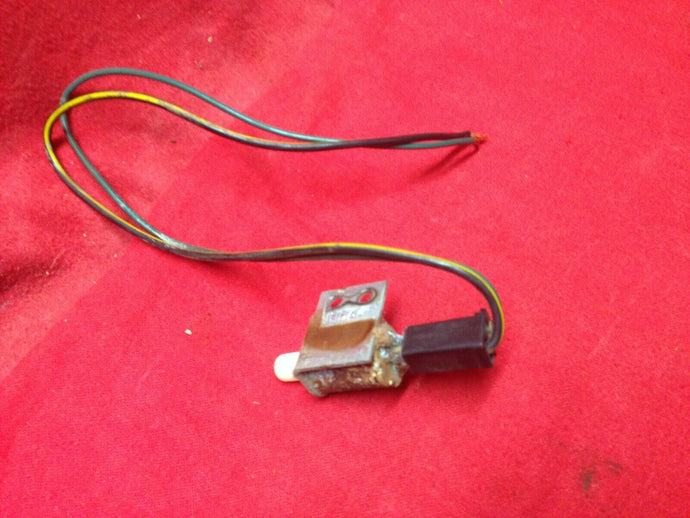 65 66 IMPALA AC COMPRESSOR SWITCH 64 65 66 67 CHEVELLE COMPRESSOR CONTROL 68 ALL - Sundellauto Specialties