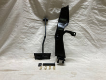 Load image into Gallery viewer, 68 Chevelle El Camino Brake Clutch Pedal Support Bracket and Automatic Brake Pedal w/Pin (Original) SS 1968